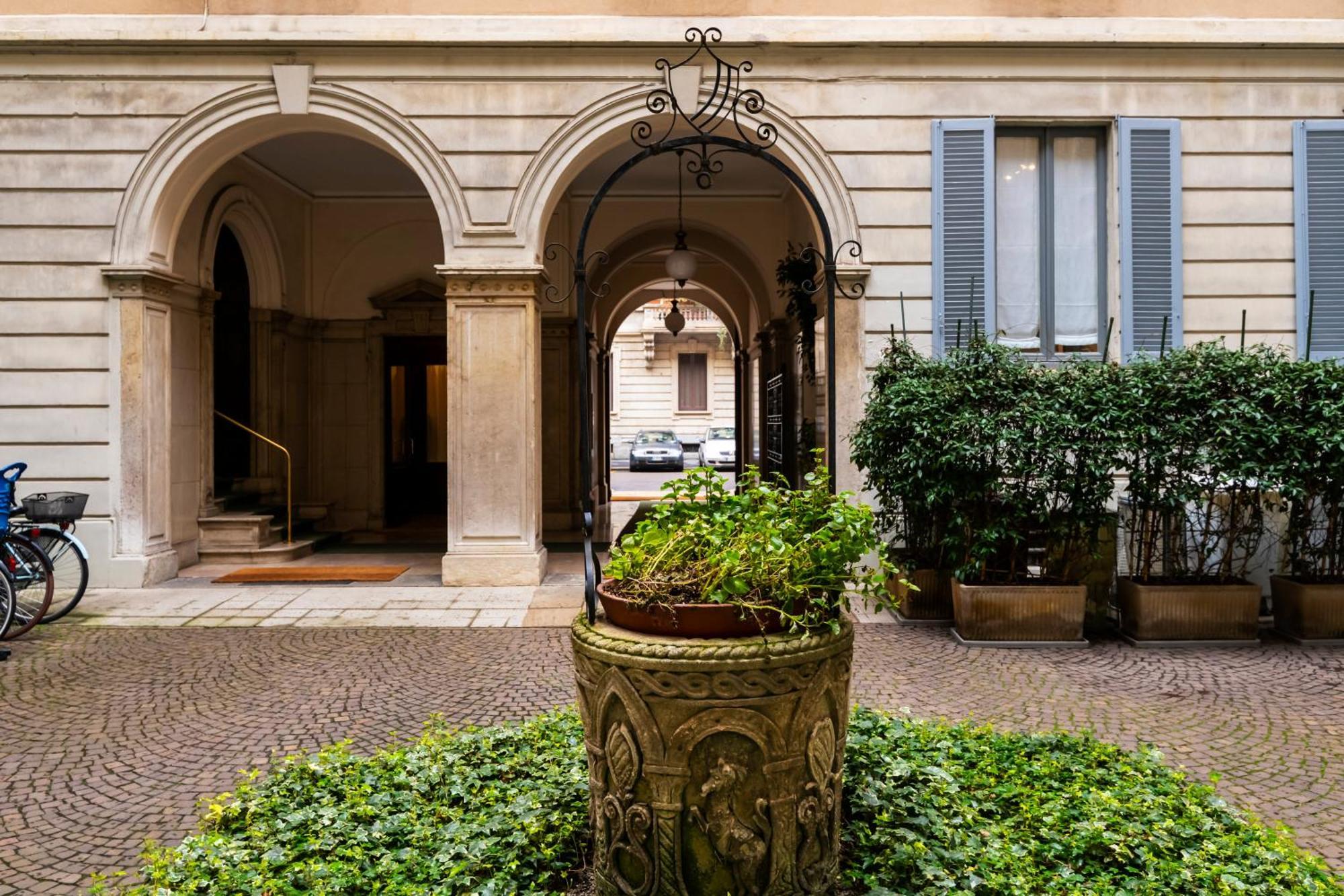 Апартаменты Real Jewel In Milano Cadorna Экстерьер фото